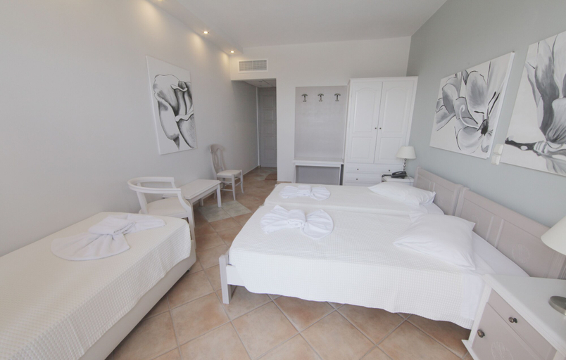 Bedroom 4, Kavuras Village Hotel & Suites, South Aegean