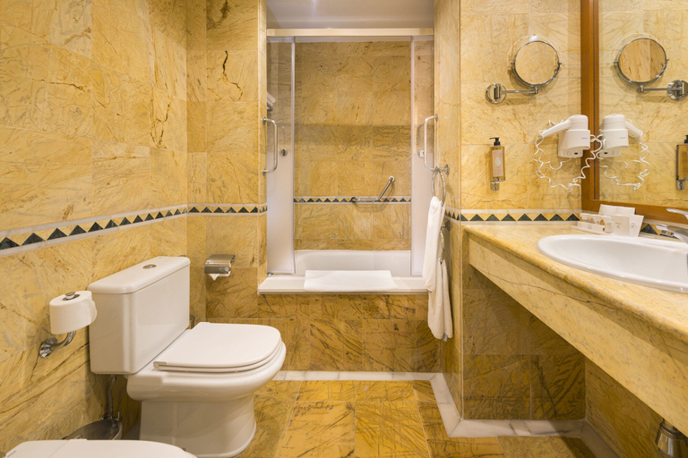 Bathroom 5, La Cala Resort, Málaga