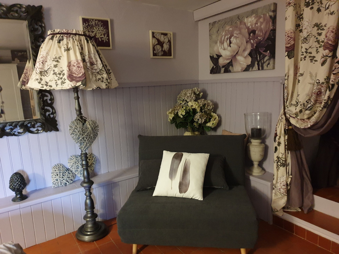 Bedroom 3, Moulin Rouhaud, Charente