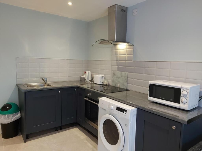 Others 4, 7 Eyre Square Lane