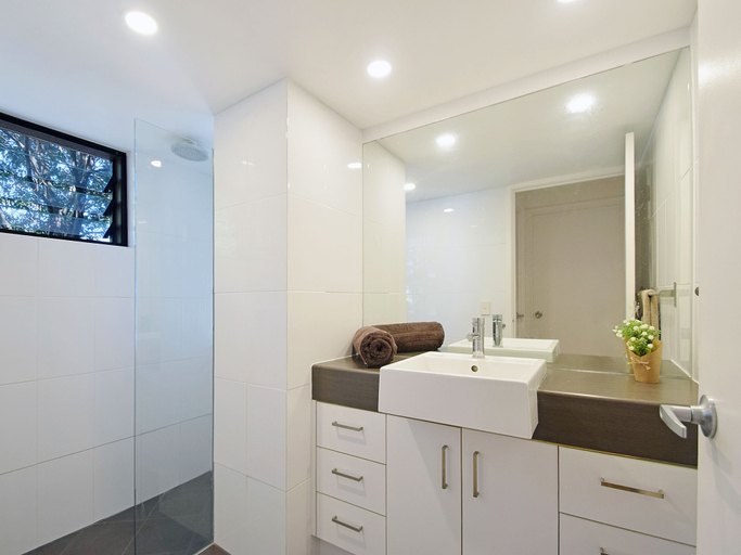 Bathroom, Ludlow Apartments, Noosa - Noosa-Noosaville