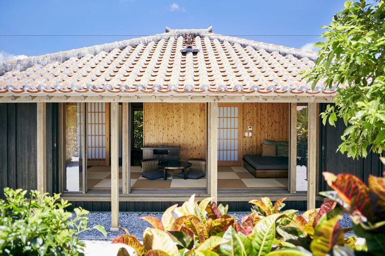 Exterior & Views 5