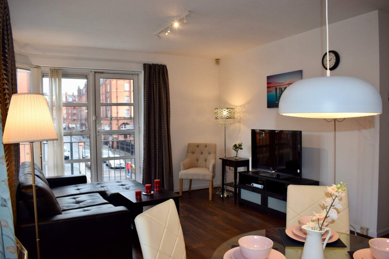 Others 5, 2 Bed Historical Christchurch With Parking, Dublin