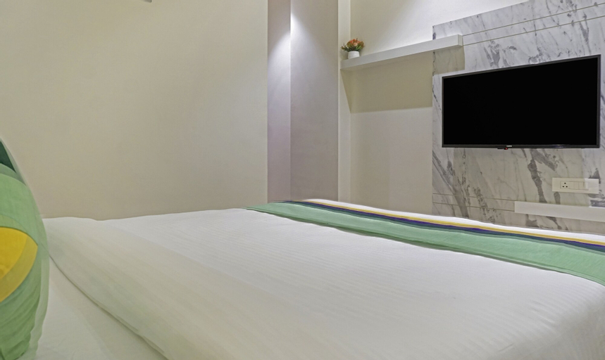 Bedroom 12