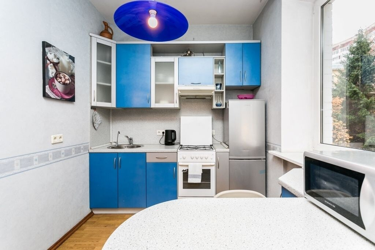Others 5, Apartment on Staryi Tolmachevskiy, Central