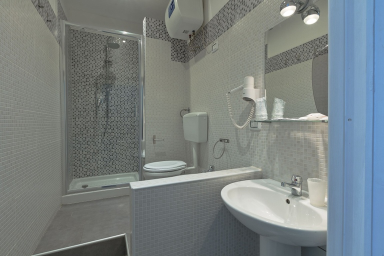 Bathroom 4, Afea Art & Rooms, Palermo