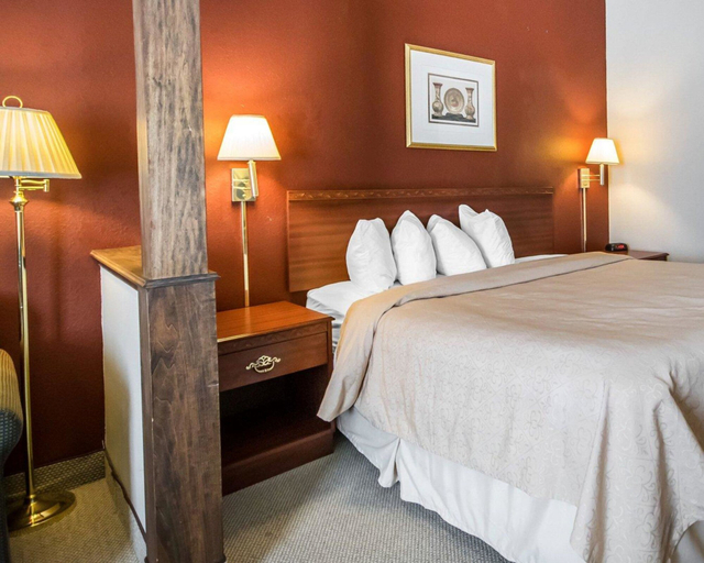 Bedroom 3, Quality Inn & Suites Elizabethtown, Hardin