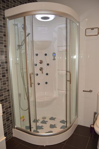 Bathroom 4, Santa Flora Holiday House, Girona