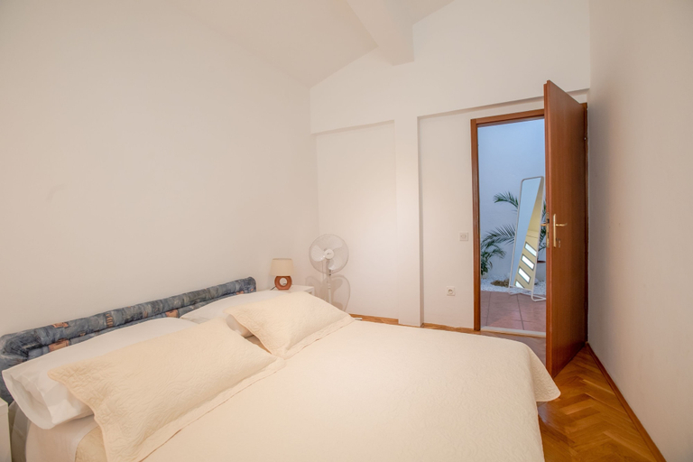 Bedroom 3, Villa Juradin, Podstrana