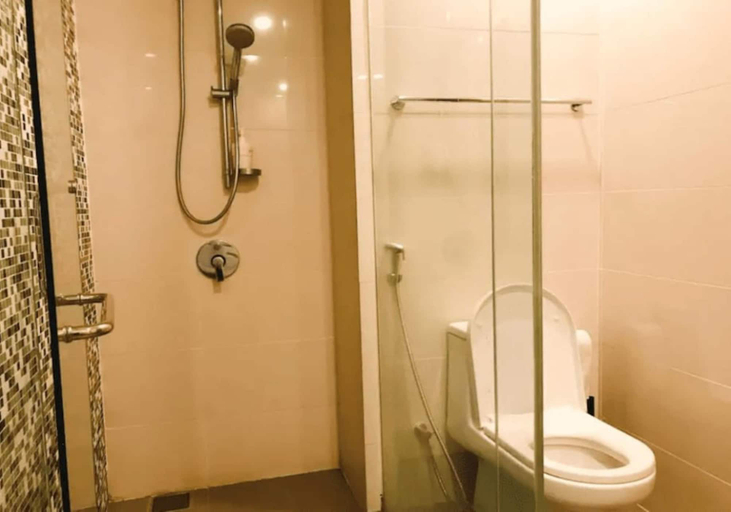 Bathroom 3, M Suites by SYNC, Kuala Lumpur