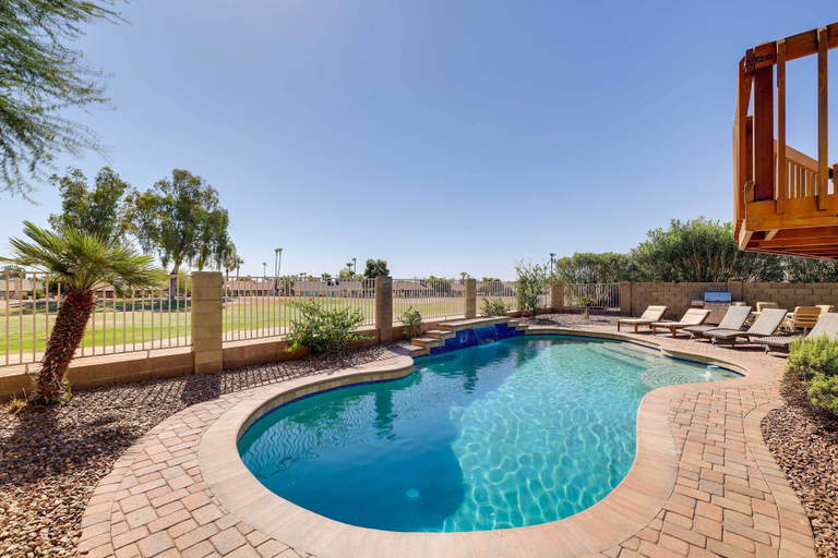 Sport & Beauty 1, Golf Course Views: Stunning Oasis in Phoenix!, Maricopa