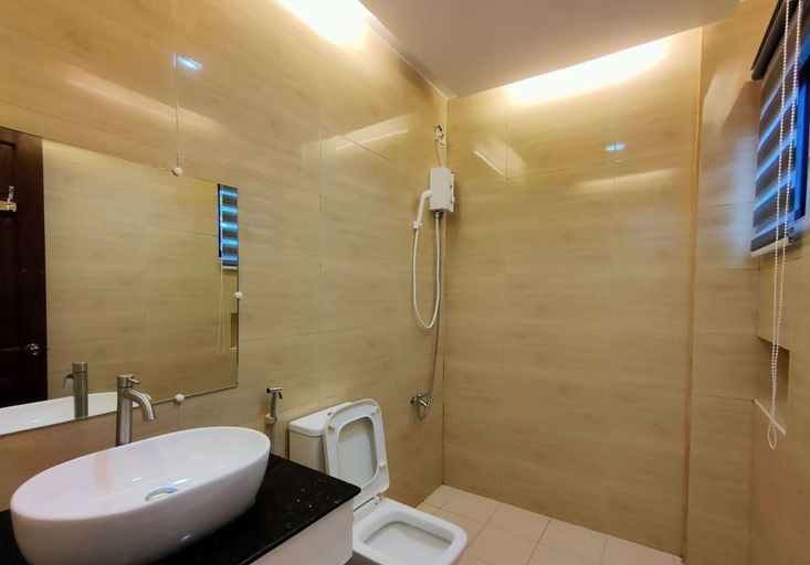 Bathroom 4, Sea Horizon Resort, Zamboanguita
