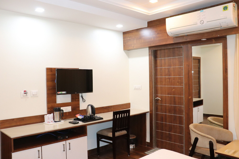 Others 5, Hotel Manglam, Barmer