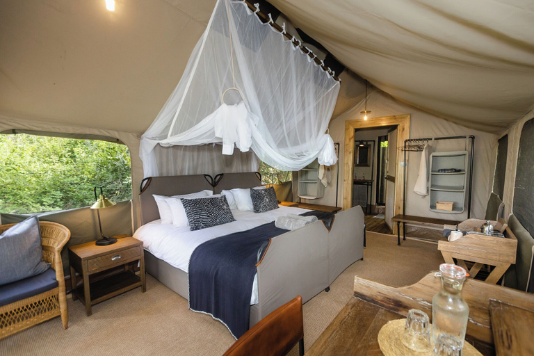 Bedroom 3, Tsowa Safari Island, Kazungula