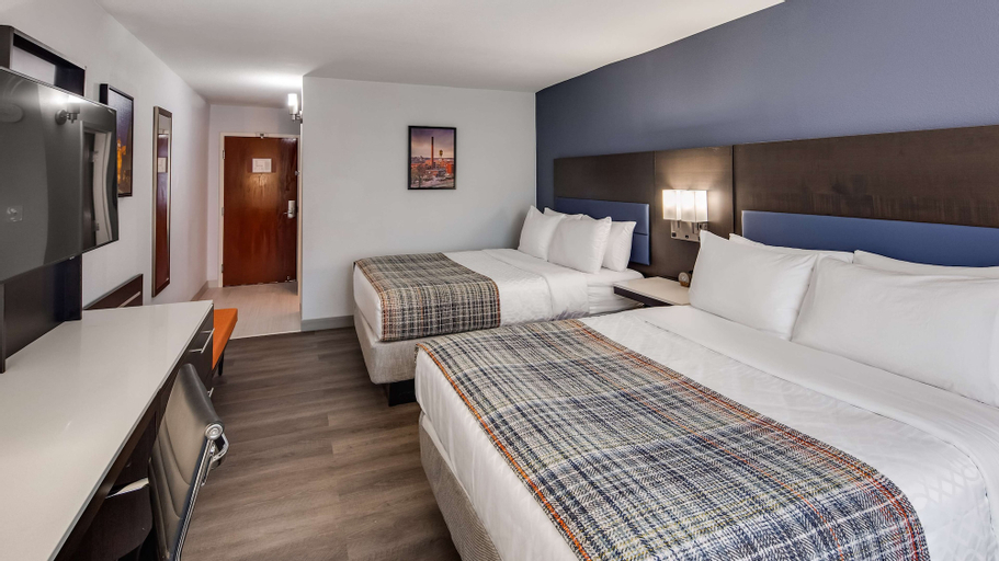 Bedroom 13