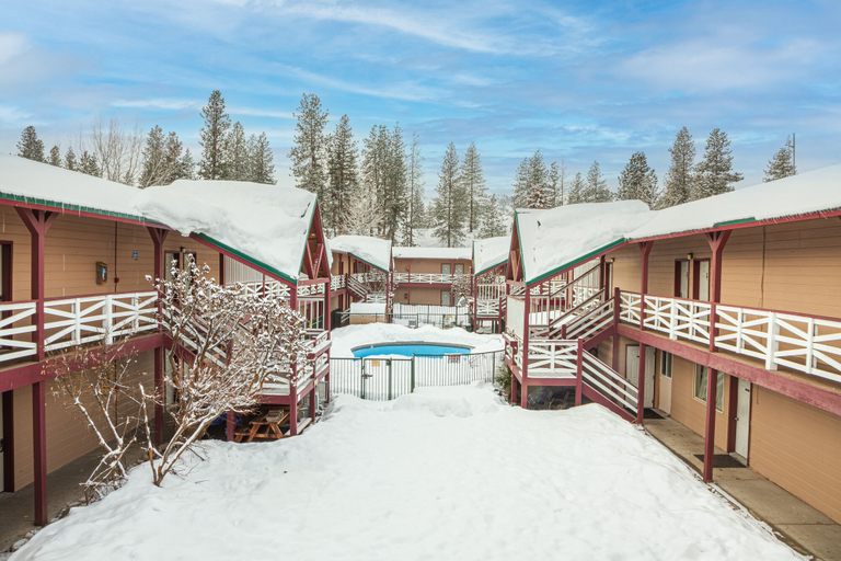 Exterior & Views 2, AbbyCreek Inn, Okanogan