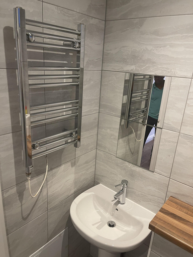 Bathroom 2, Charming Studio in London - 1 Person Only, London