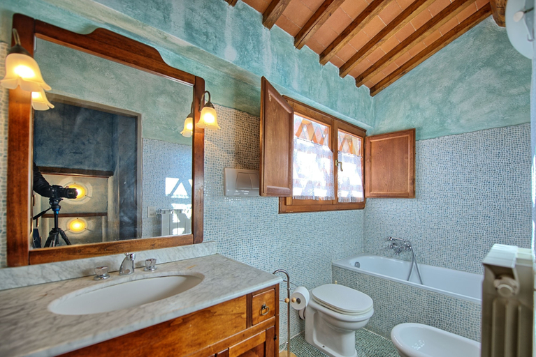 Bathroom 4, Casa Anna, Florence