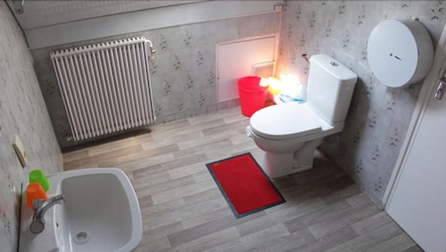 Bathroom 5, Hotel Paris Star, Val-de-Marne