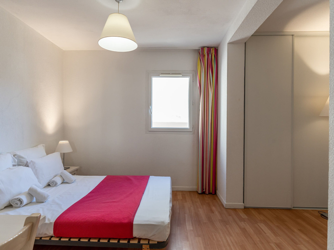 Bedroom 2, Vacanceole Residence L'Ile d'Or, Var