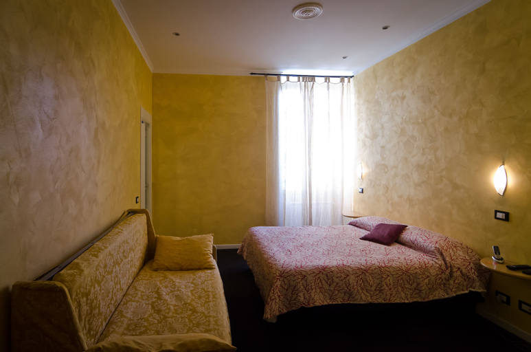 Bedroom 14