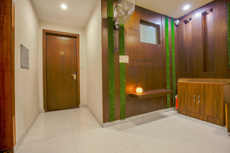 Public Area 2, Hotel Crown, Amritsar