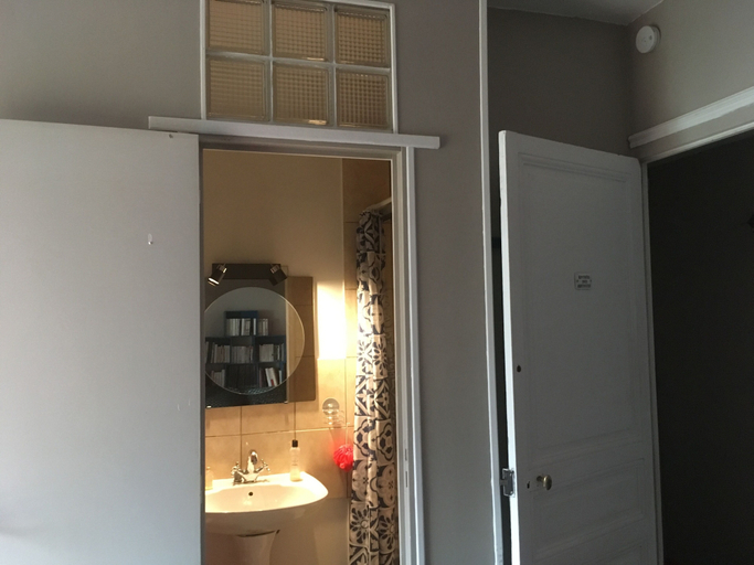Bathroom, Chambre de Babouchka, Ille-et-Vilaine
