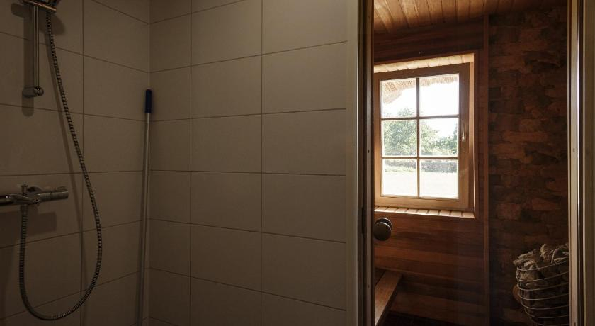 Bedroom 5, Villa Bumba, Orissaare