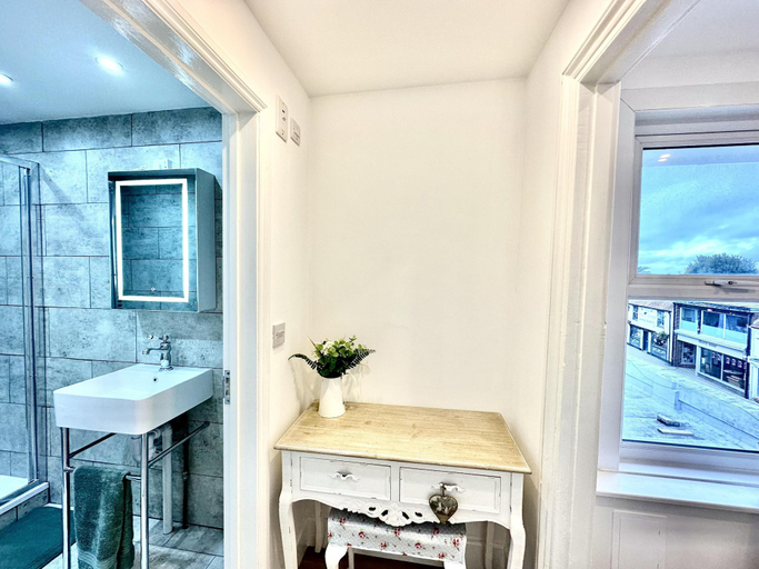 Bathroom 4, Modern & Brand New Apartment in Whitstable Centre, Kent