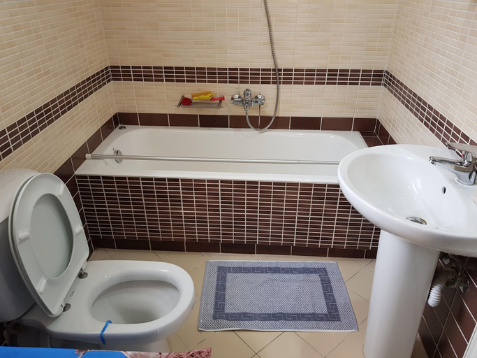 Bathroom 3, Ilia’s Apartment in Chania, Crete
