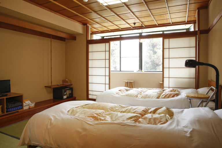 Bedroom 2, Arima Koyado Toji, Nishinomiya