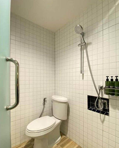 Bathroom 5, Monomer Hostel Bangkok, Pathum Wan