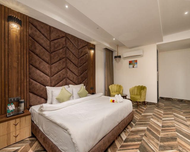 Bedroom 3, Grand Luxotica By DLS Hotels , Dehradun