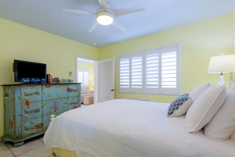 Bedroom 3, Kona Kai Resort and Gallery - Adults Only, Monroe