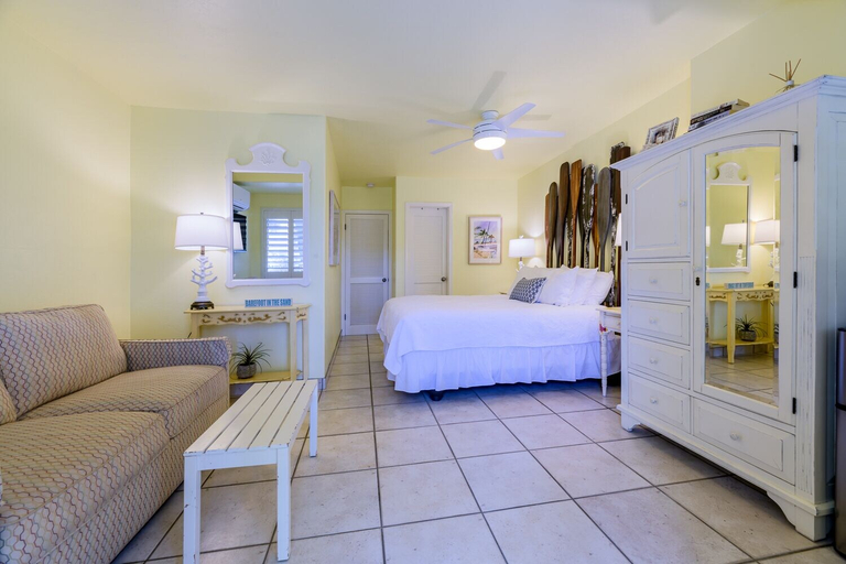 Bedroom 3, Kona Kai Resort and Gallery - Adults Only, Monroe