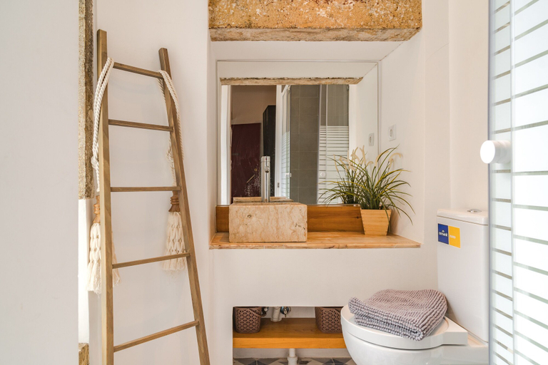 Bathroom 3, Cantaria - Alcantara Apartment, Lisbon