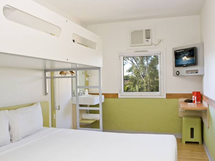 Bedroom 12