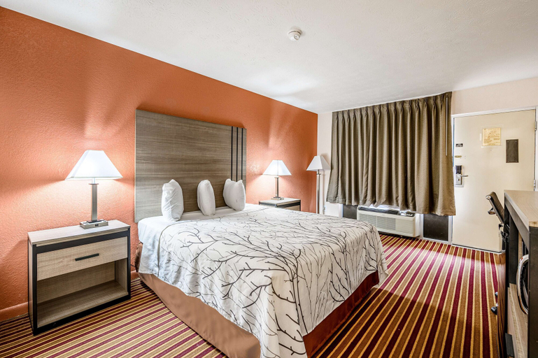 Bedroom 4, Americas Best Value Inn Heflin, Cleburne