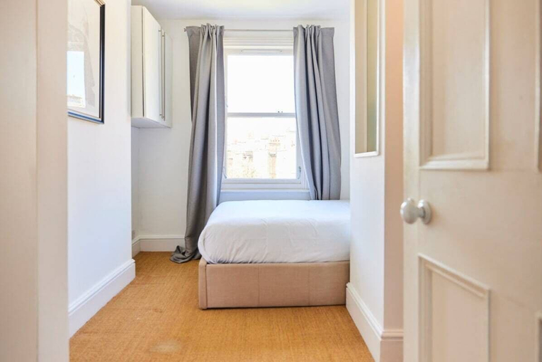 Bedroom 3, The Walterton Sanctuary - Bright 3bdr Flat, London