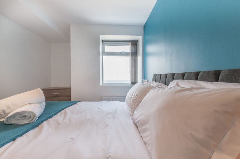 Bedroom 3, Five Way Apartments, Torbay