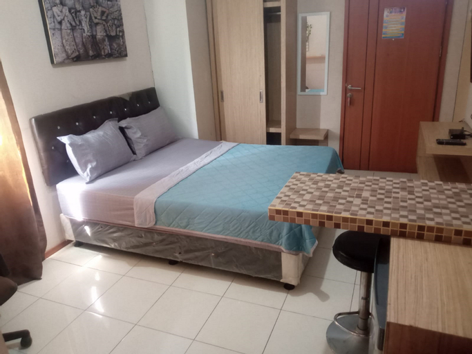 Apartement Green Lake View Ciputat lion parcel room, South Tangerang