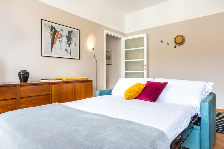 Extra beds 4, 2 Bedrooms Apartment in the City Center, Milano