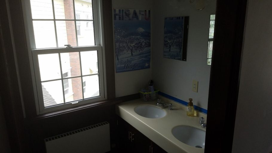 Bathroom 3, Australia House, Kutchan