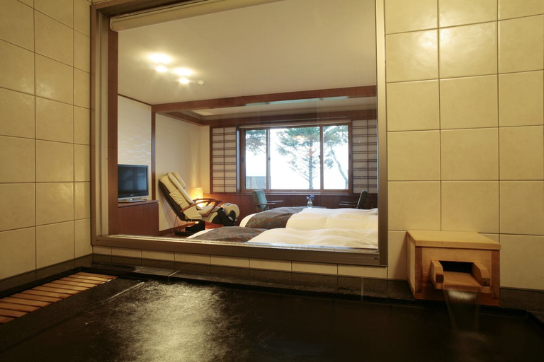 Bedroom 3, Lakeside Villa Suimeikaku, Chitose