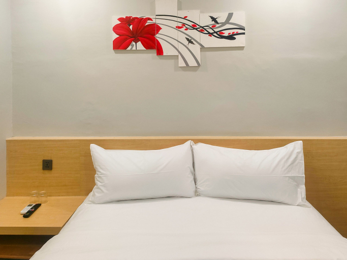 Bedroom 2, Travel Biz Hotel Medan Mitra RedDoorz, Medan