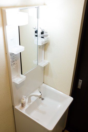 Bathroom 3, One More Heart at Kamishichiken 1, Kyoto