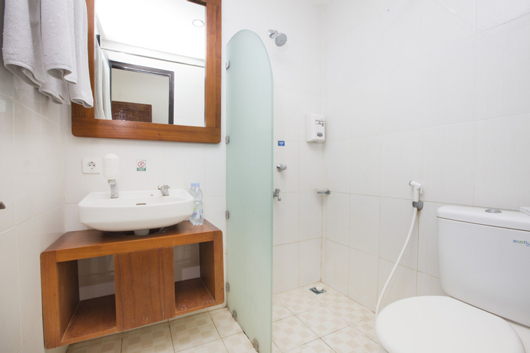 Bathroom 20