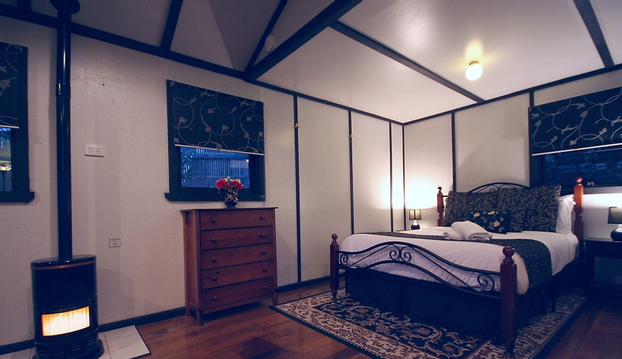 Bedroom 9