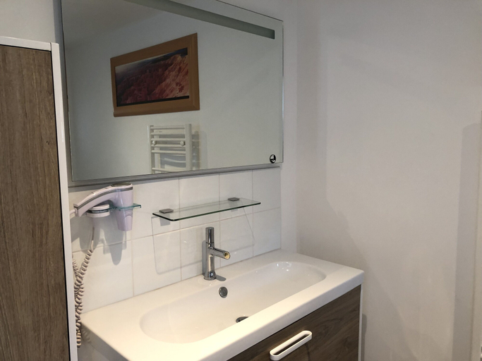 Bathroom 5, Chemin des Dames Le Relais De Fleurette, Aisne