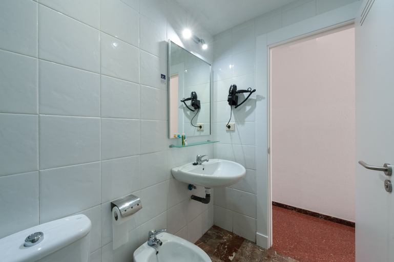 Bathroom 5, Apartamentos Miami, Las Palmas